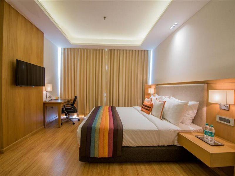 The Imperial Poonam Hotel Phagwāra Esterno foto